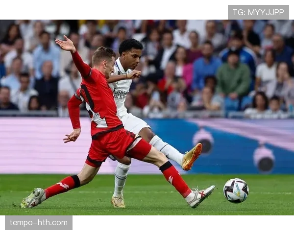 西甲皇马10号传奇再现辉煌，传承不朽精神助力球队竞争力跃升